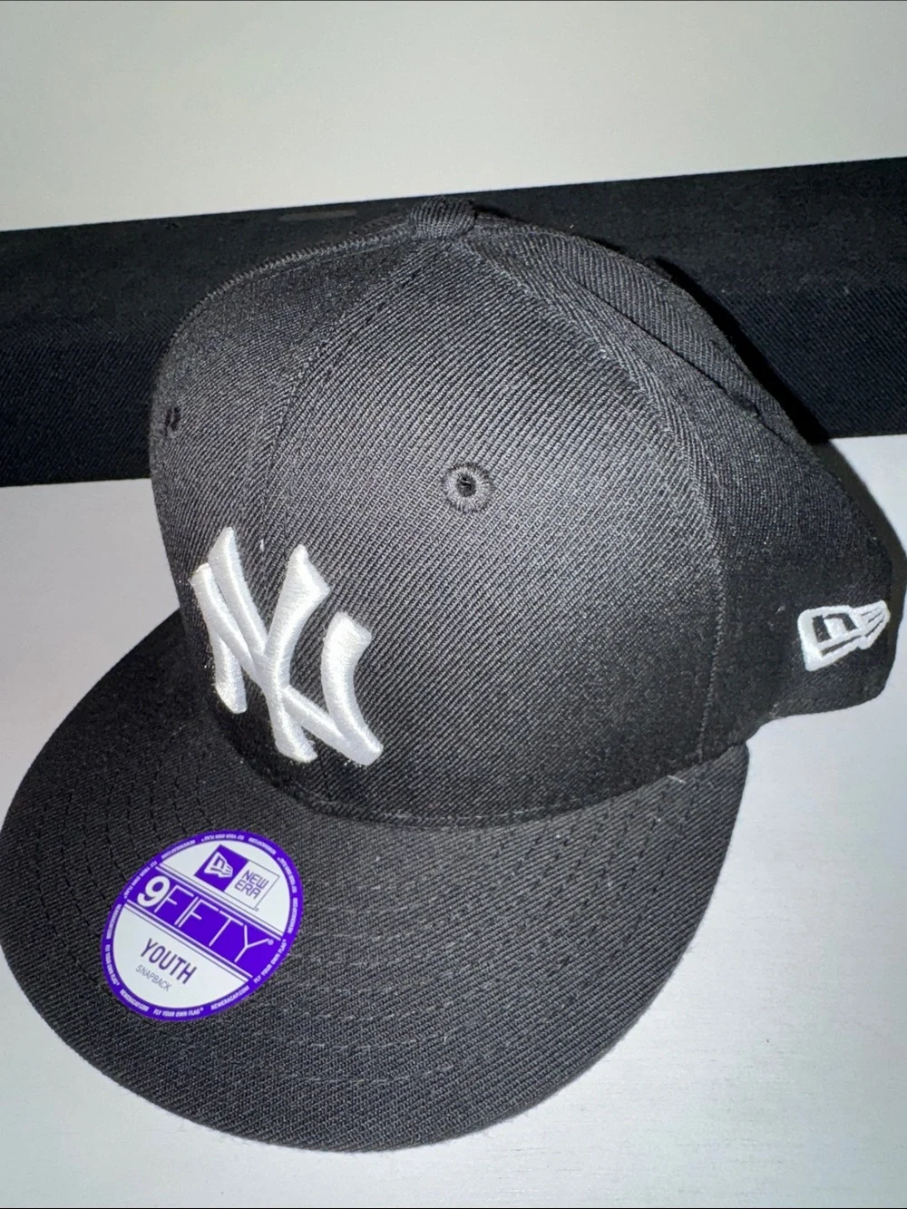 New Era Youth New York Yankees Caps in Red & Black (Duo)